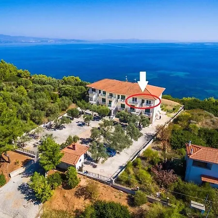 Cozy Cliff With Endless Seaview Lejlighed Nea Poteidaia